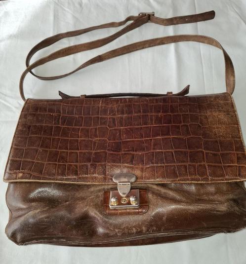 Picard schouder/aktetas bruin leer, Sieraden, Tassen en Uiterlijk, Tassen | Damestassen, Gebruikt, Schoudertasje, Bruin, Ophalen of Verzenden