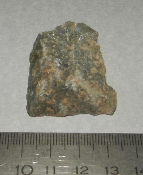 Labradoriet - steen G, Verzamelen, Mineralen en Fossielen, Mineraal, Verzenden