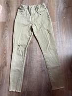 Gratis groene spijkerbroek Primark maat 152, Meisje, Zo goed als nieuw, Primark, Ophalen