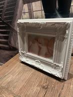Witte Brocante Fotolijst - Staan of Hangen, Ophalen, Zo goed als nieuw