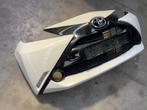 Toyota Aygo voorbumper 2014-2018 compleet, Gebruikt, Ophalen of Verzenden, Bumper, Toyota