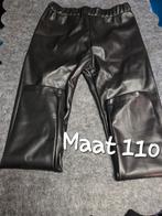 Zwarte leren broek maat 110, Kinderen en Baby's, Kinderkleding | Maat 110, Broek, Gebruikt, Meisje, Ophalen of Verzenden