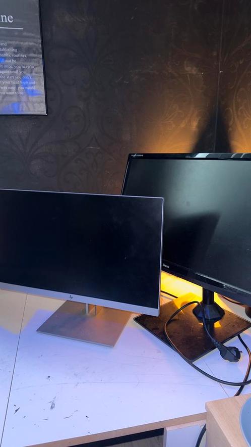 2 beeldchermen (21,5 inch & 22 inch) 60hz, Computers en Software, Monitoren, Zo goed als nieuw, 60 Hz of minder, Gaming, In hoogte verstelbaar