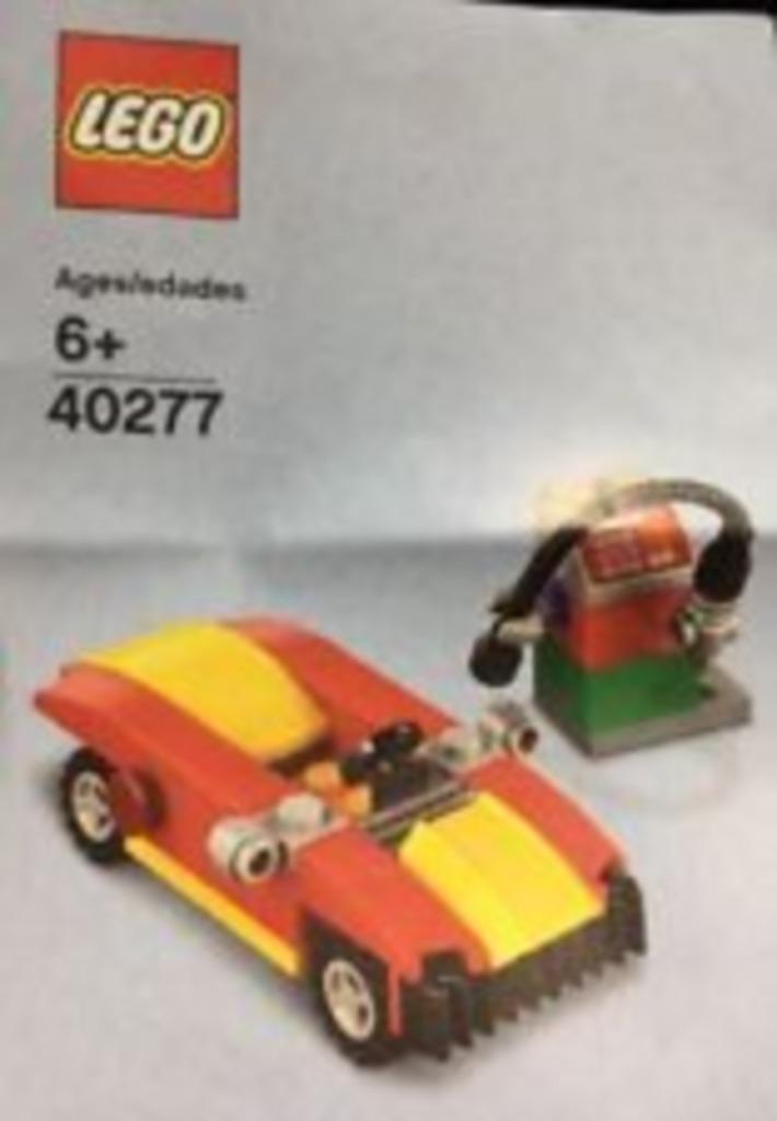 Nieuw: LEGO Set 40277 Car and Petrol Pump (2018)., Kinderen en Baby's, Speelgoed | Duplo en Lego, Nieuw, Lego, Complete set, Ophalen of Verzenden