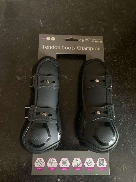 QHP peesbeschermers zwart maat pony, Dieren en Toebehoren, Paarden en Pony's | Beschermers, Nieuw, Rijden, Verzenden