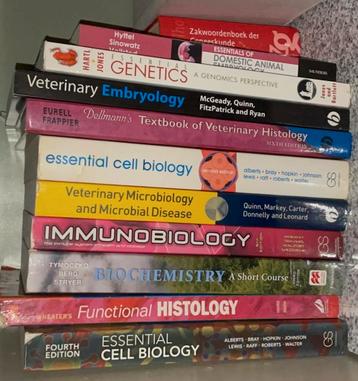 Diergeneeskunde studieboeken beschikbaar voor biedingen