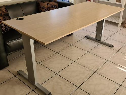 Kantoor bureau 160x80cm in hoogte verstelbaar, Huis en Inrichting, Bureaus, Zo goed als nieuw, Bureau, In hoogte verstelbaar, Ophalen