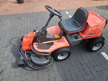 Zitmaaier husqvarna rider 16
VoetHydrostaat beschikbaar voor biedingen