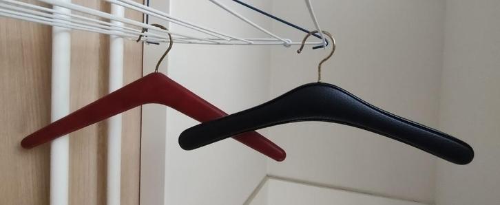 Vintage kledinghangers bekleed 7 stuks, Kleding | Dames, Kledinghangers