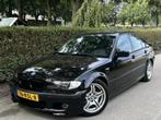 BMW 3-serie  330i 231PK / M-Sport / NW APK / UNIEK /, Auto's, Zwart, Zwart, Bedrijf, Handgeschakeld