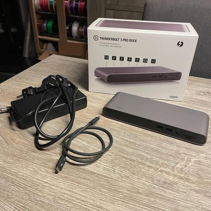 Elgato Thunderbolt 3 Pro docking station, Computers en Software, Dockingstations, Zo goed als nieuw, Docking station, Laptop, Ophalen