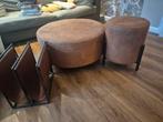 Poef / salontafel / krantenbak/ cognac suède, Huis en Inrichting, Banken | Voetenbanken en Poefen, Ophalen, Zo goed als nieuw