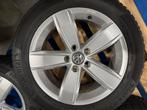Set winterbanden Volkswagen Passat 17 inch, Auto-onderdelen, Banden en Velgen, Ophalen, Banden en Velgen, 17 inch, Winterbanden