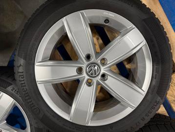 Set winterbanden Volkswagen Passat 17 inch beschikbaar voor biedingen