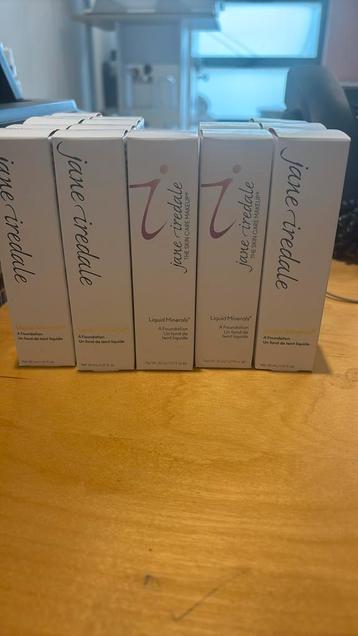 Jane Iredale liquid minerals beschikbaar voor biedingen