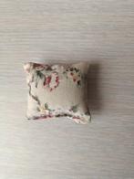 Kussentje voor poppenhuis of pop, Ophalen of Verzenden, Zo goed als nieuw, Decoratie