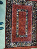 Vintage Rood Tafelkleed met Ornamenten 2.10 bij 1.40 meter, Ophalen, Gebruikt, Rechthoek, Binnen