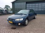 Toyota Camry 2.2i Executive ! YOUNGTIMER + JAAR APK !, Auto's, Oldtimers, Voorwielaandrijving, Zwart, Blauw, Handgeschakeld