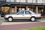 Mercedes-Benz 200-serie 230 E Automaat (W124) (bj 1986), Auto's, Oldtimers, Automaat, Zwart, 2299 cc, Bedrijf