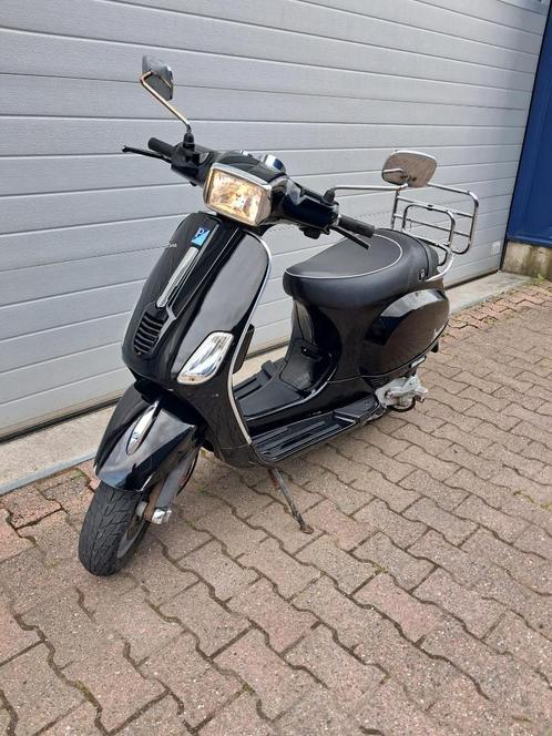 Vespa s50 4t, Fietsen en Brommers, Scooters | Vespa, Gebruikt, Vespa S, Maximaal 45 km/u, Benzine, Ophalen of Verzenden