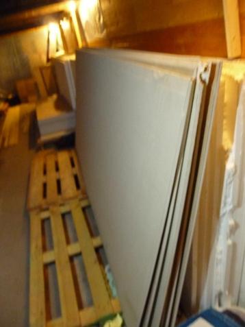 Gipsplaten 9,5 mm en 12,5 mm dik - ca 35 m2 + 25 m2 beschikbaar voor biedingen