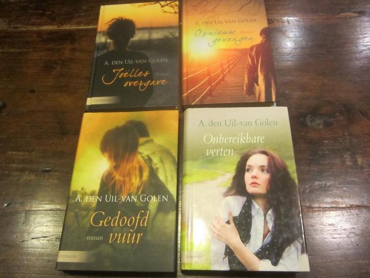 A den Uil-van Golen Onbereikbare/Opnieuw gevangen/Joelles/vu, Boeken, Romans, Zo goed als nieuw, Nederland, Ophalen of Verzenden