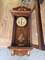 Antieke Wandklok met Koper Elementen - Werkend, Antiek en Kunst, Antiek | Klokken, Ophalen