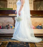 Elegante trouwjurk met sluier – slechts één keer gedragen –, Kleding | Dames, Ophalen of Verzenden, Zo goed als nieuw, Wit, Trouwjurk