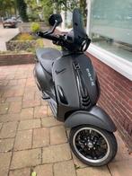 Vespa Sprint uit 2018, geupgrade, geel kenteken, Ophalen, Gebruikt, Benzine
