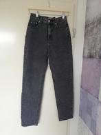 Jeans Pull & Bear high waist boyfriend /mom jeans XS/34, Ophalen of Verzenden, Nieuw, Blauw, W27 (confectie 34) of kleiner