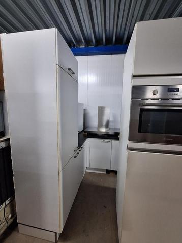Complete keuken Compleet met APP 120Keukens op voorraad 2699 beschikbaar voor biedingen