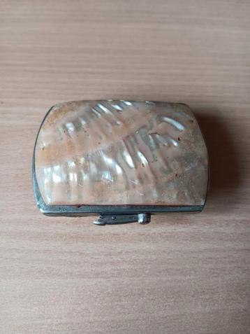 Antieke parelmoer portemonneetje schelp paarlemoer beursje beschikbaar voor biedingen