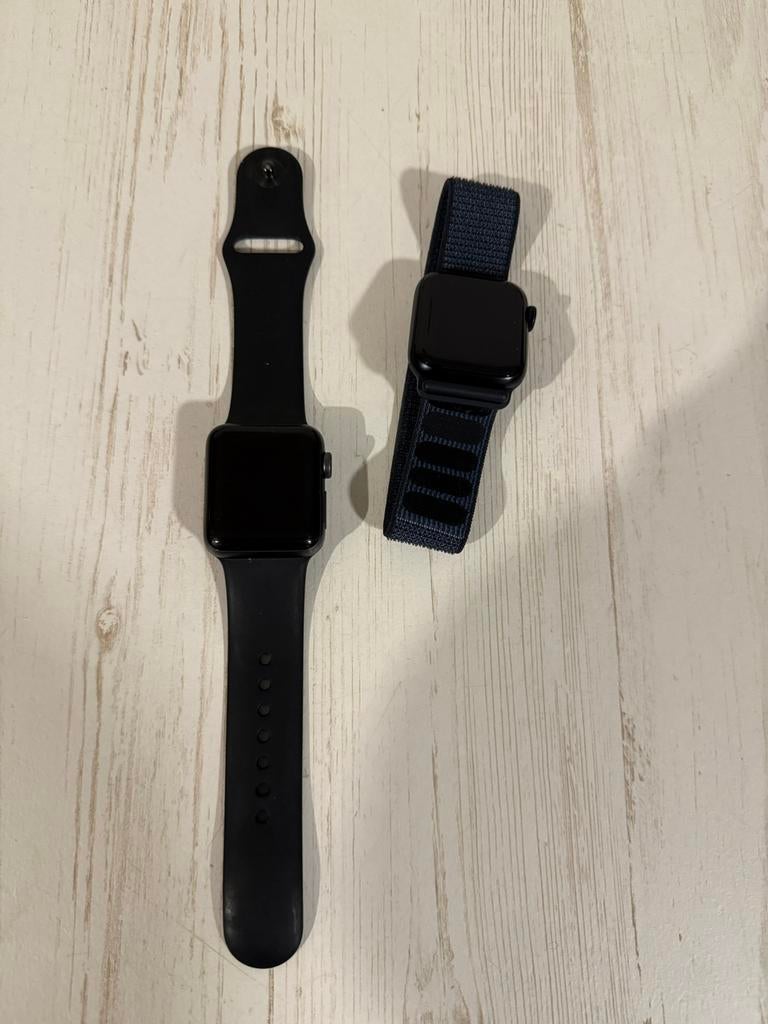 Zwarte Smartwatch - Goede Conditie, Afstand, Zwart, Ophalen of Verzenden, Zo goed als nieuw