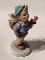 W. Goebel Hummel beeldje type 1948, Antiek en Kunst, Ophalen