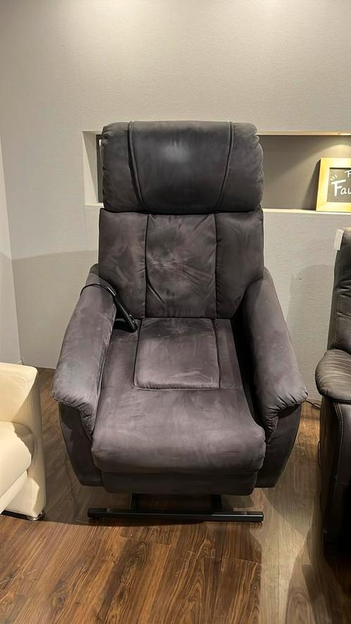 Sta Op Relaxfauteuil, Huis en Inrichting, Fauteuils, Gebruikt, Metaal, Stof, 50 tot 75 cm, Ophalen