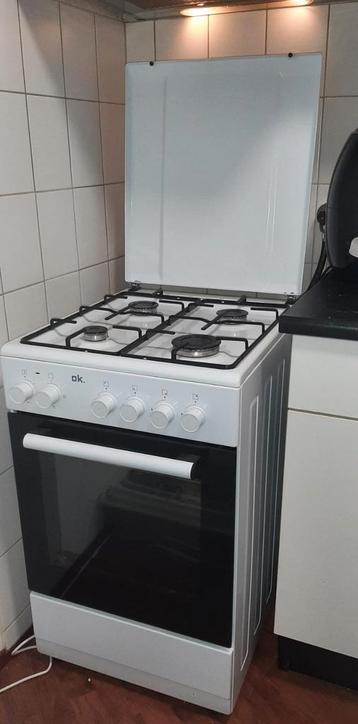 Gasfornuis met Oven - Zo Goed Als Nieuw! beschikbaar voor biedingen