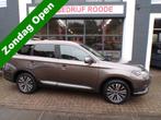 Mitsubishi Outlander 2.0 2WD 7-Persoon Automaat Benzine Limi, Auto's, Mitsubishi, 1998 cc, 4 cilinders, 7 stoelen, 14 km/l