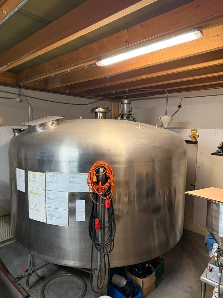 RVS Opslagtank met Mixer - 10.000 Liter, Zakelijke goederen, Machines en Bouw | Industrie en Techniek, Ophalen