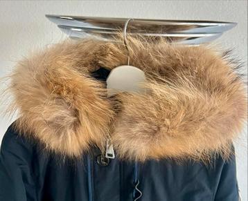 Mooie Airforce donkerblauwe winterjas met bontkraag, maat S beschikbaar voor biedingen