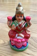 Beeldje Hindoestaanse Godin Lakshmi zittend op Lotus bloem, Ophalen of Verzenden, Nieuw, Religie