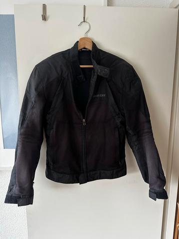 Dainese Zomerjas Maat 48 beschikbaar voor biedingen