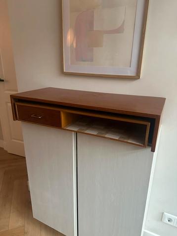 Vintage teakhouten bureau beschikbaar voor biedingen