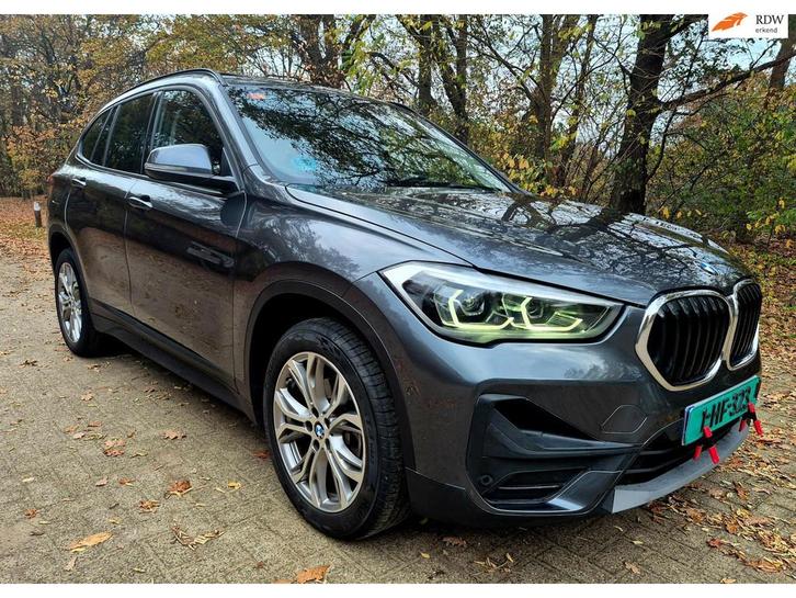 BMW X1 SDrive18i Executive . Panoramadak . 37000 km, Auto's, BMW, Bedrijf, Te koop, X1, ABS, Airbags, Airconditioning, Bluetooth