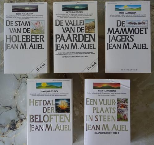 Aardkinderen Stam van de Holebeer. Deel 1 t/m 5., Boeken, Fantasy, Gelezen, Ophalen of Verzenden
