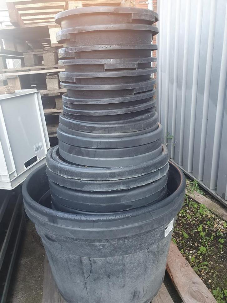 Verschillende grote maten kweekpotten, Tuin en Terras, Kweekspullen, Zo goed als nieuw, Kweekbak, Ophalen