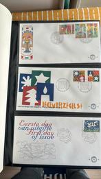 Eerstedagenveloppen 1994 t/m 1998, Postzegels en Munten, Postzegels | Eerstedagenveloppen, Ophalen of Verzenden, Beschreven, Nederland