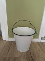 Prachtige witte emaille emmer met hengsel en blauwe rand., Antiek en Kunst, Antiek | Emaille, Ophalen of Verzenden