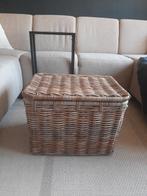 Rotan mand met dekstel. Rieten mand met deksel., Huis en Inrichting, Ophalen, Zo goed als nieuw, Rechthoekig, Riet