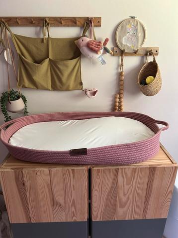 Yunioo verschoonmand / mozesmand incl matras en hoes beschikbaar voor biedingen