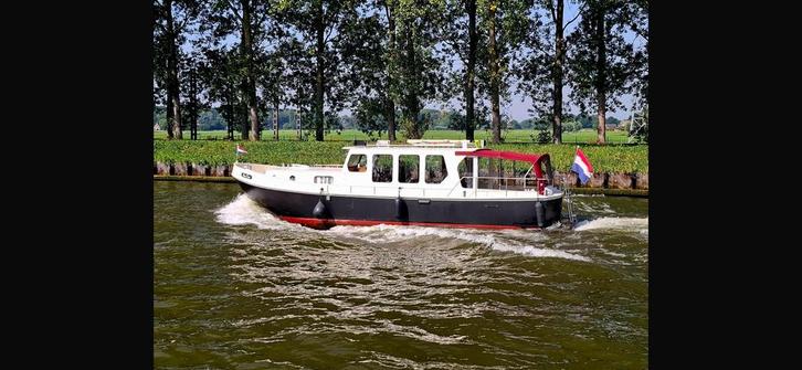 Moree 1150, Watersport en Boten, Motorboten en Motorjachten, Zo goed als nieuw, Staal, 9 tot 12 meter, Diesel, Binnenboordmotor